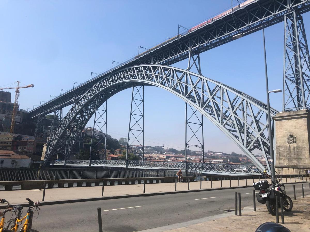 Отель Douro Prime Downtown Вила-Нова-ди-Гая Экстерьер фото
